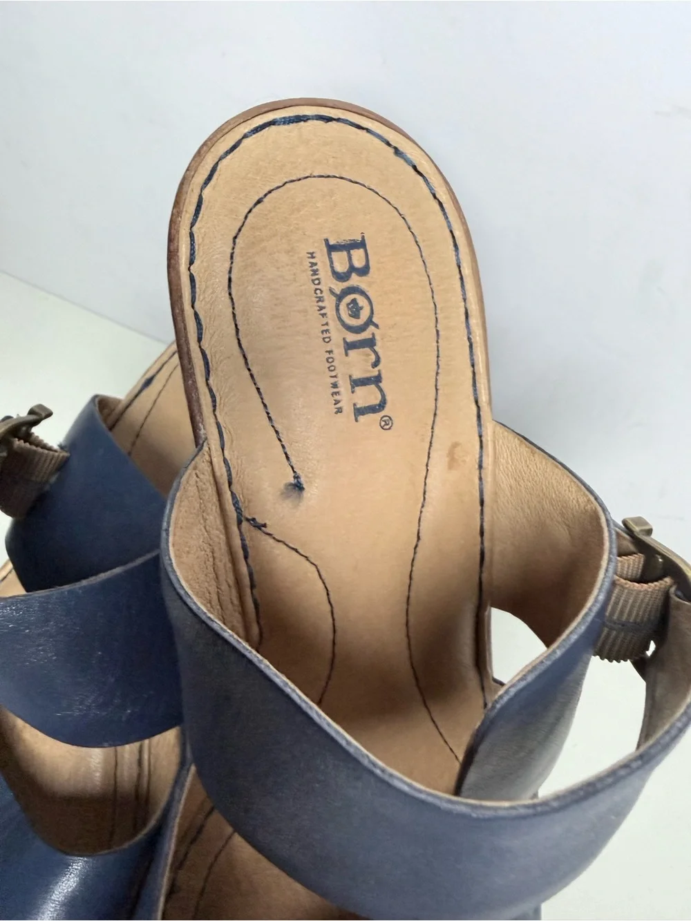 Born handcrafted navy